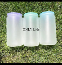 Load image into Gallery viewer, SALE!! 50 total! Colored lids for 16oz frosted beer can glasses. Mint/pink/yellow/blue
